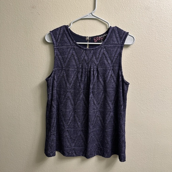 Peck & Peck Laser Cut Sleeveless Top Size Medium Blue Lined - Picture 2 of 9